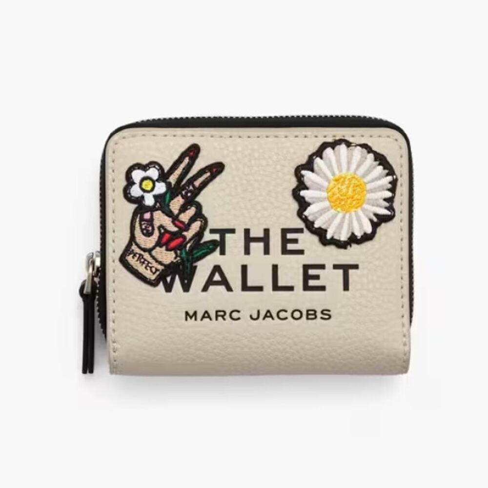 Last 2‼️Marc Jacobs The Camp Patchwork Mini Compact Wallet 2P6SMP005S01